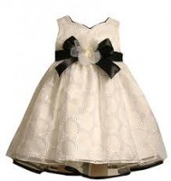Vestido blanco con adornos